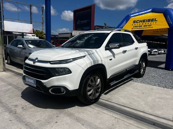 FIAT TORO 2.0 16V TURBO DIESEL RANCH 4WD AT9 FIAT TORO 2.0 16V TURBO DIESEL RANCH 4WD AT9
